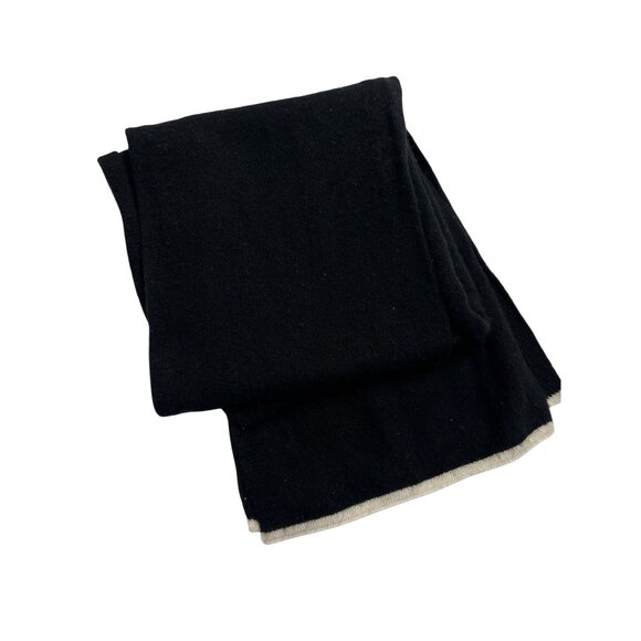 ALO Yoga Cashmere Light Frosted Scarf in Black/Ivory - Picture 4 of 4